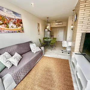 Appartement Amazing With Terrace, Badalona